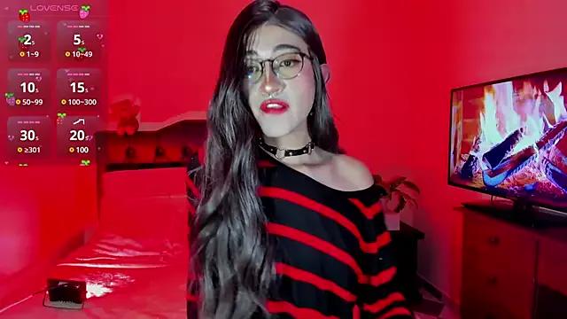 Lararose01 from StripChat