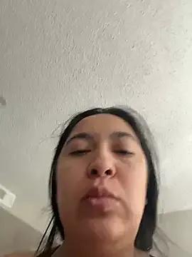 latina_curvy22 from StripChat is Freechat
