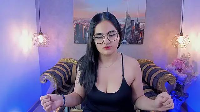 Laura_janne from StripChat is Freechat