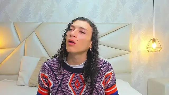 laurettedela_rouse from StripChat is Freechat