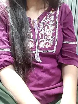 Lavi-rani from StripChat is Freechat