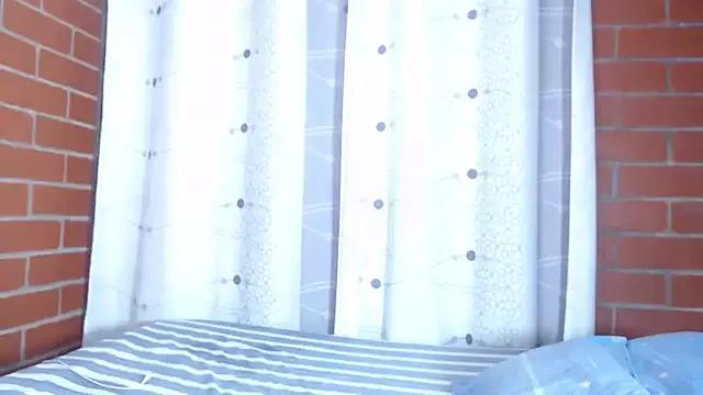 layla_lux_ from StripChat is Freechat