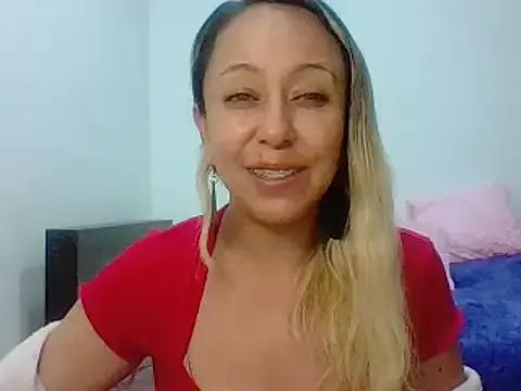 leah_susman from StripChat is Freechat