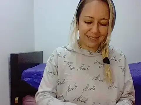 Find your cherished anal broadcaster match with our advanced interactive search and filtering options, allowing you to tailor-make your live event desires.