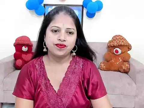 leahgotiii from StripChat is Freechat