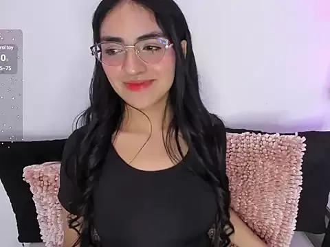LennaBlair from StripChat is Freechat