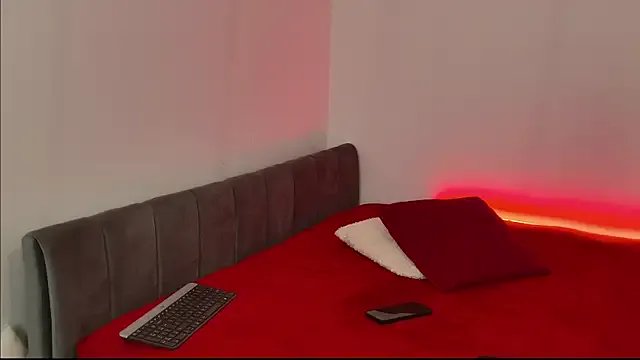 lettheskyfallx on StripChat 