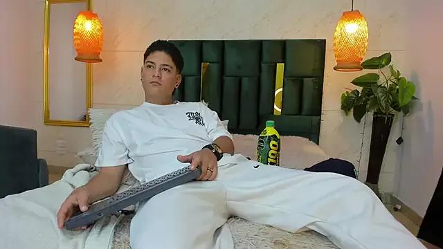 Levy_Steve from StripChat is Freechat