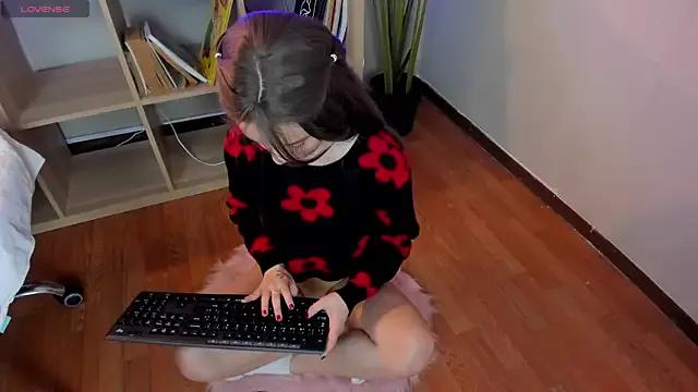 lexirouge__ from StripChat is Freechat