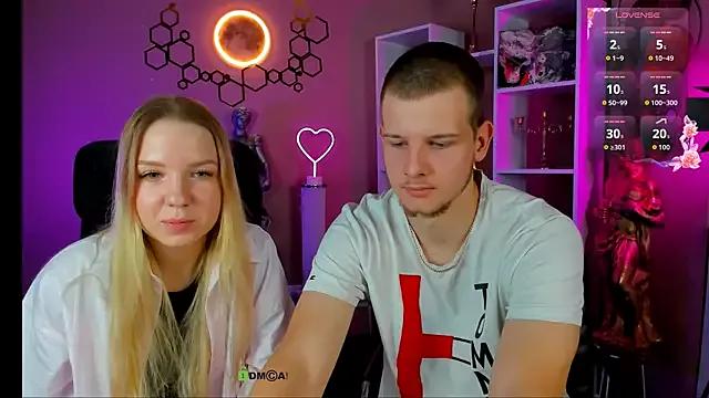 leyla_hottie from StripChat is Freechat