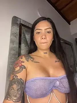 liahouses from StripChat is Freechat