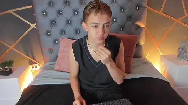 Lian_Miller1_ from StripChat is Freechat