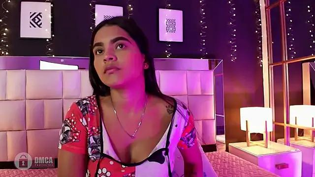 liana_allen from StripChat is Freechat