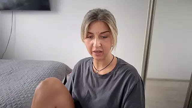 Lick_N_Tease from StripChat is Freechat