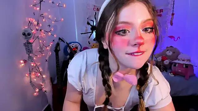 Lil_bela from StripChat