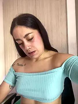 liladiamond_ from StripChat is Freechat