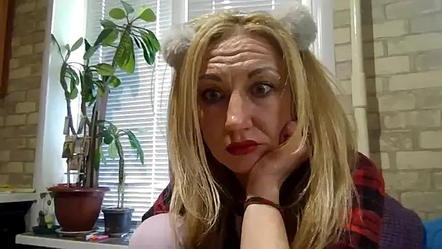 LilaniLoverx from StripChat is Freechat