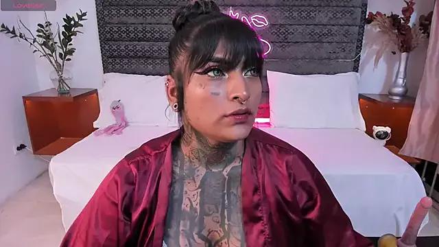 Lilbye066evil on StripChat
