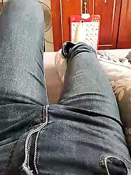 Lili_2love from StripChat is Freechat