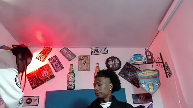 lili_roussi from StripChat is Freechat