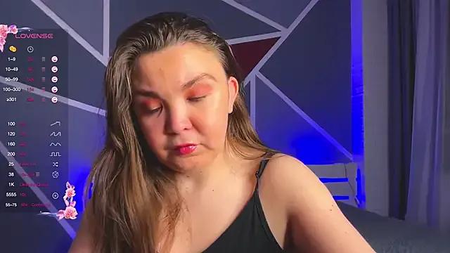 liliaMaivis from StripChat is Freechat