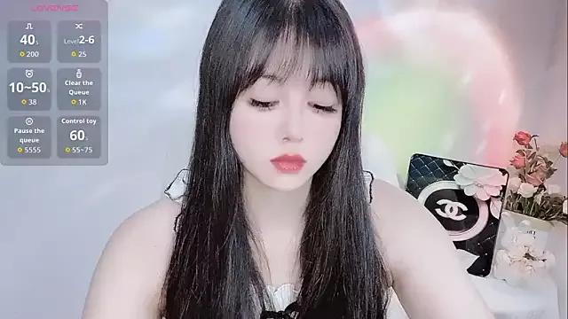 LiLiLily from StripChat is Freechat