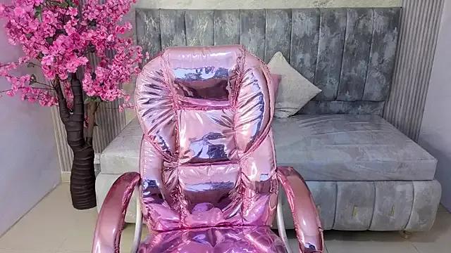 Lilith4_s from StripChat