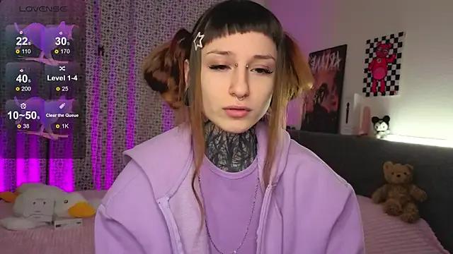 LilithPoison from StripChat is Freechat