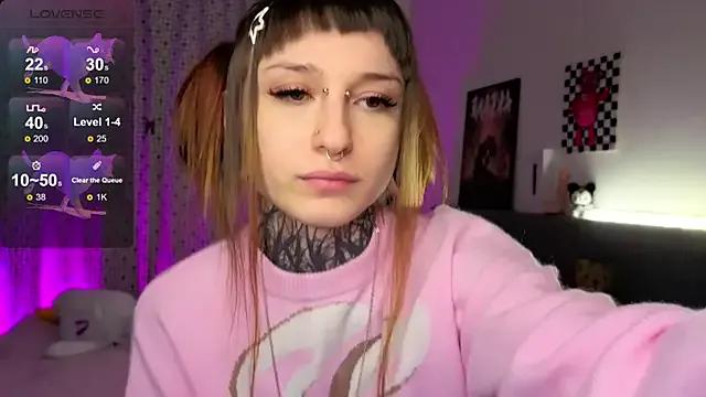 LilithPoison from StripChat is Freechat