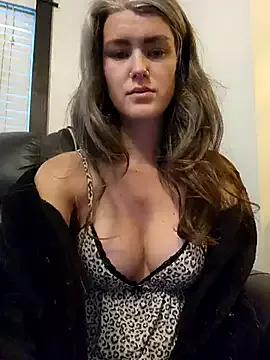 Lilmissvyx from StripChat is Freechat