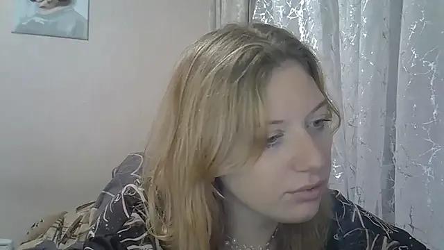 Lily_Ember from StripChat is Freechat