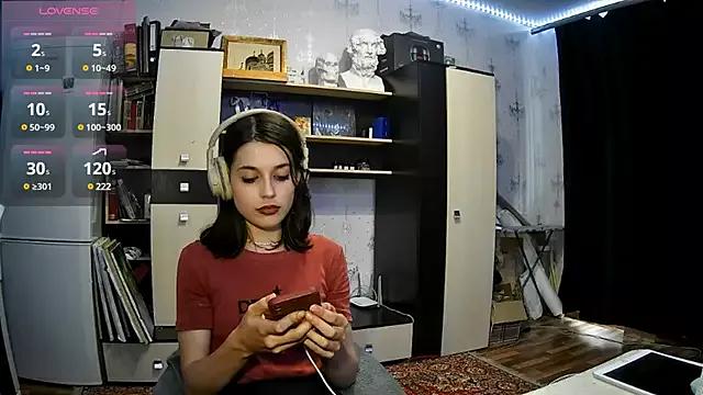 LinaLoveLover from StripChat is Freechat