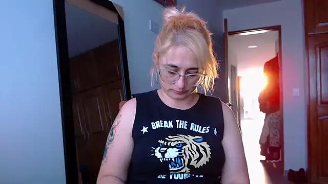 Find your cherished anal broadcaster match with our advanced interactive search and filtering options, allowing you to tailor-make your live event desires.