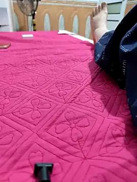 Linda-pusy from StripChat is Freechat