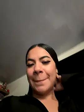 lindaa__ from StripChat is Freechat