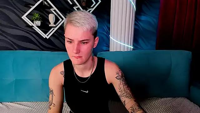 LindaBryantt from StripChat is Freechat