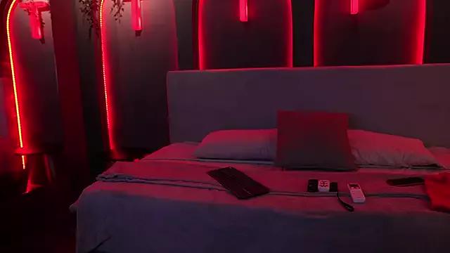 Lisa_roux from StripChat is Freechat