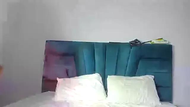 lissatepes from StripChat is Freechat