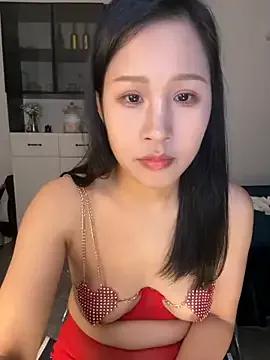 littlesluttycat from StripChat is Freechat