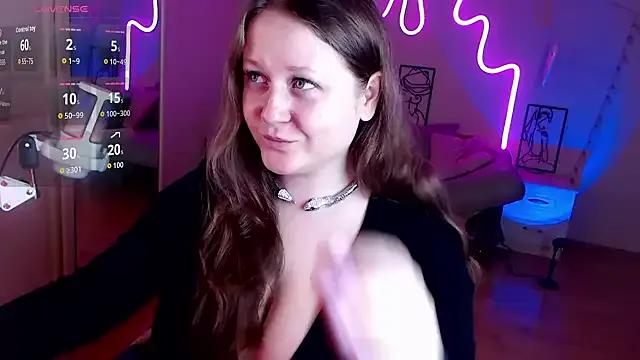 LizzyShine from StripChat