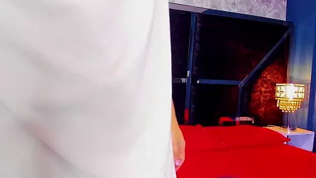 Lola_and_Eros from StripChat is Freechat