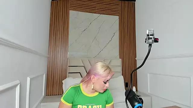 Find your cherished anal broadcaster match with our advanced interactive search and filtering options, allowing you to tailor-make your live event desires.