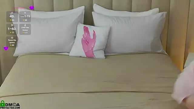 LolaPrise from StripChat