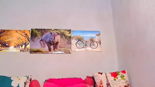 LoloQueen5 from StripChat is Freechat