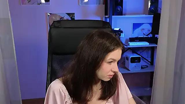 Loona_Eclipse from StripChat