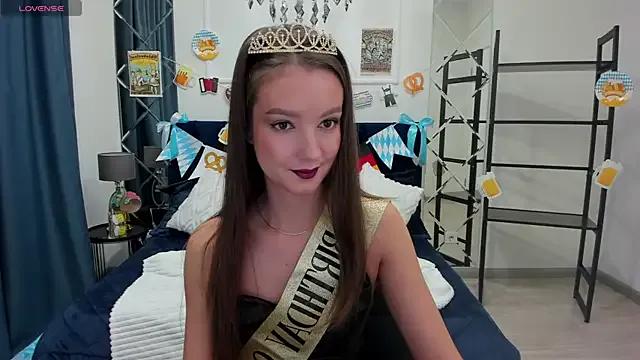 LoraSunnyy from StripChat is Freechat
