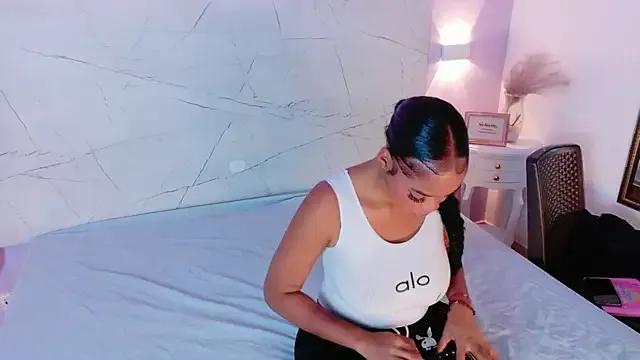 Lorraine_Jackson from StripChat is Freechat