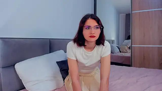 LorrieDegonia from StripChat is Freechat