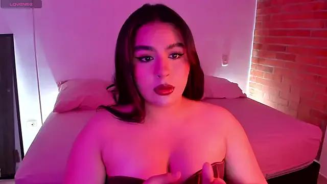Lottie_blass from StripChat is Freechat