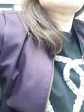 Lovelyebz1108 from StripChat is Freechat
